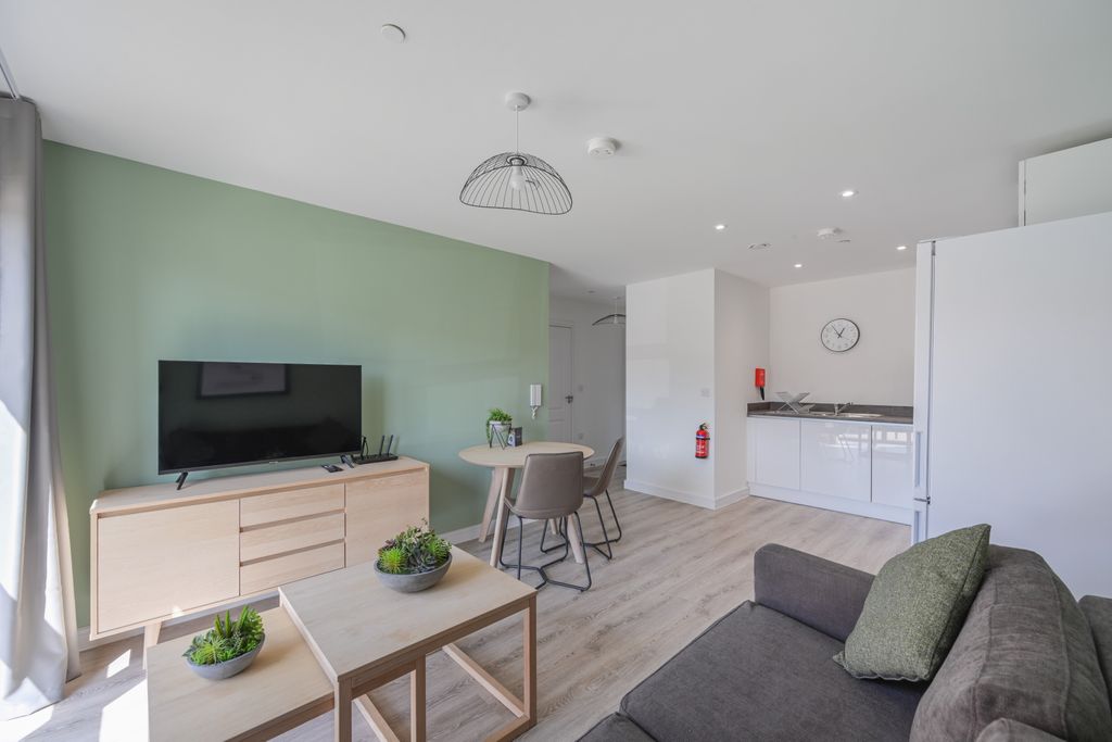 Property photo 3 of 9 Image