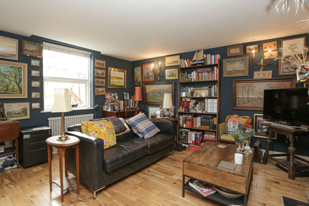 Additional image 5 of 6 bed terraced house for saleNelson Crescent, Ramsgate CT11