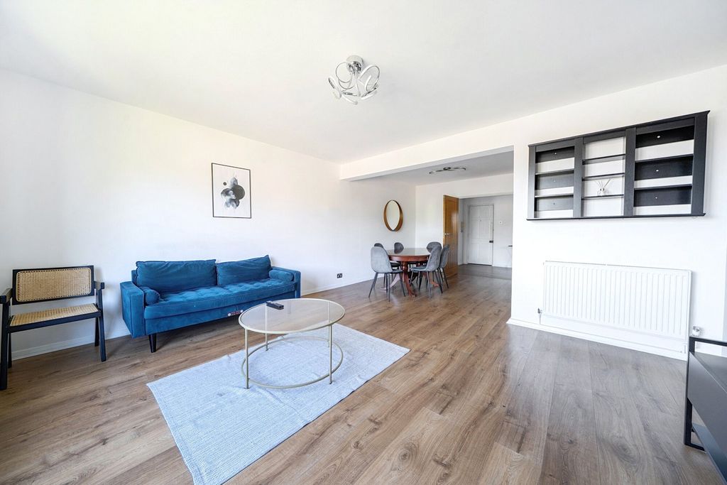 Property photo 2 of 20 1452853-7-69Eb633...
