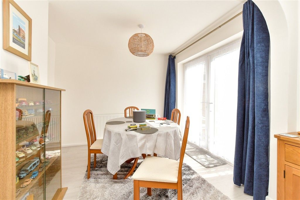 Property photo 3 of 15 Family/Dining Area