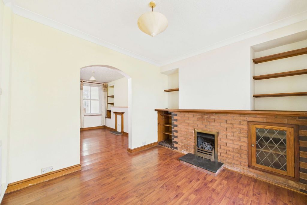 Property photo 3 of 13