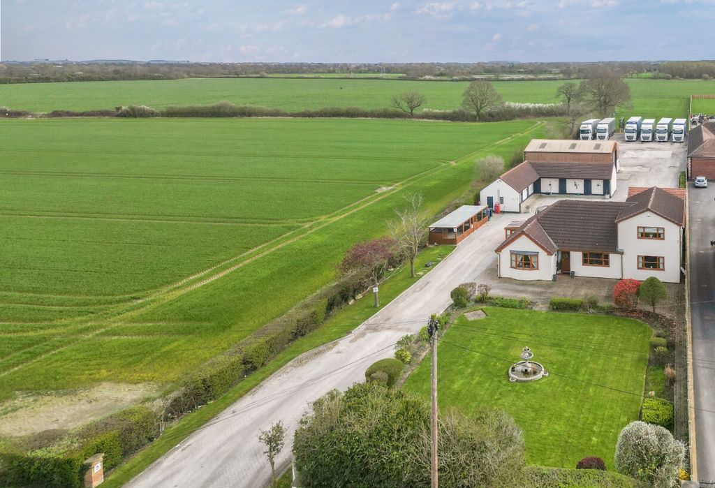 Property photo 1 of 33