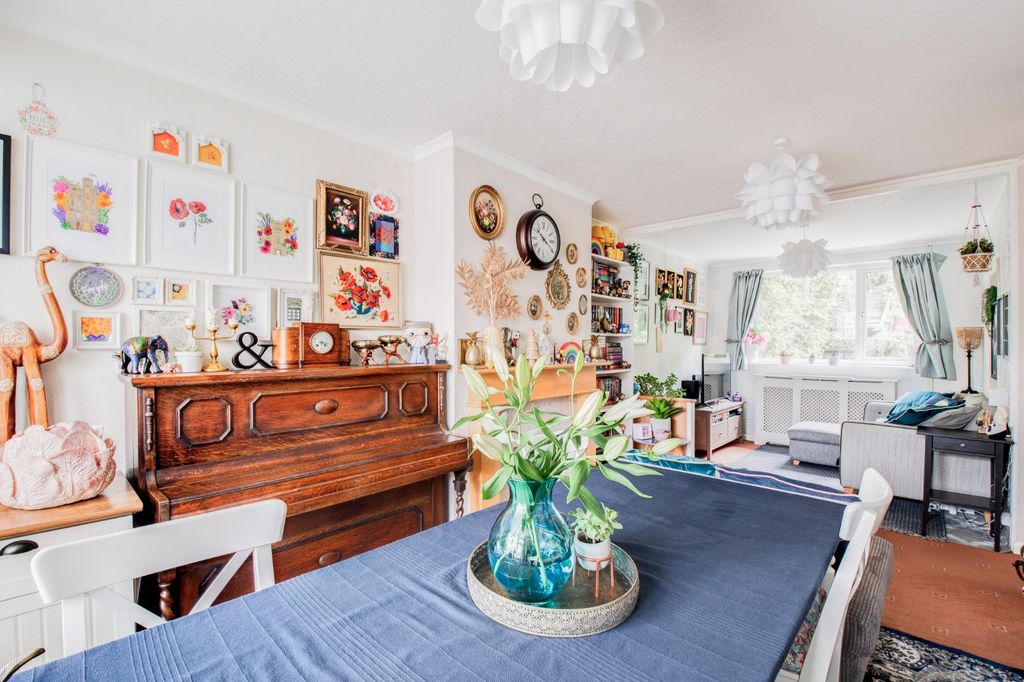 Property photo 3 of 21 Picture No. 33