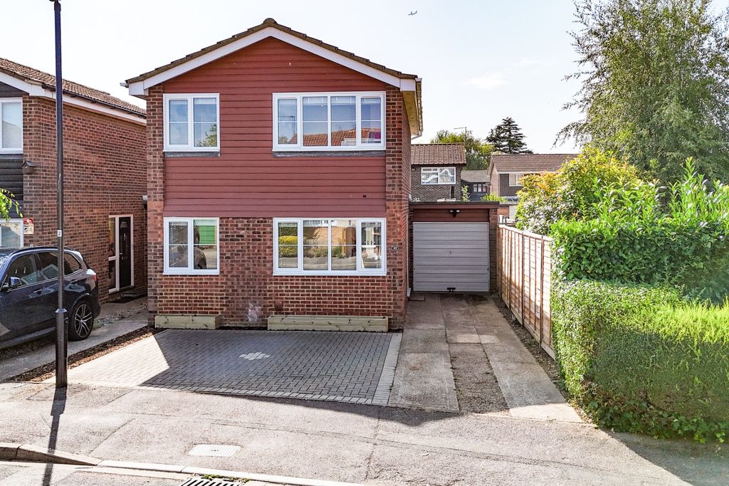 Property photo 1 of 15 4445061