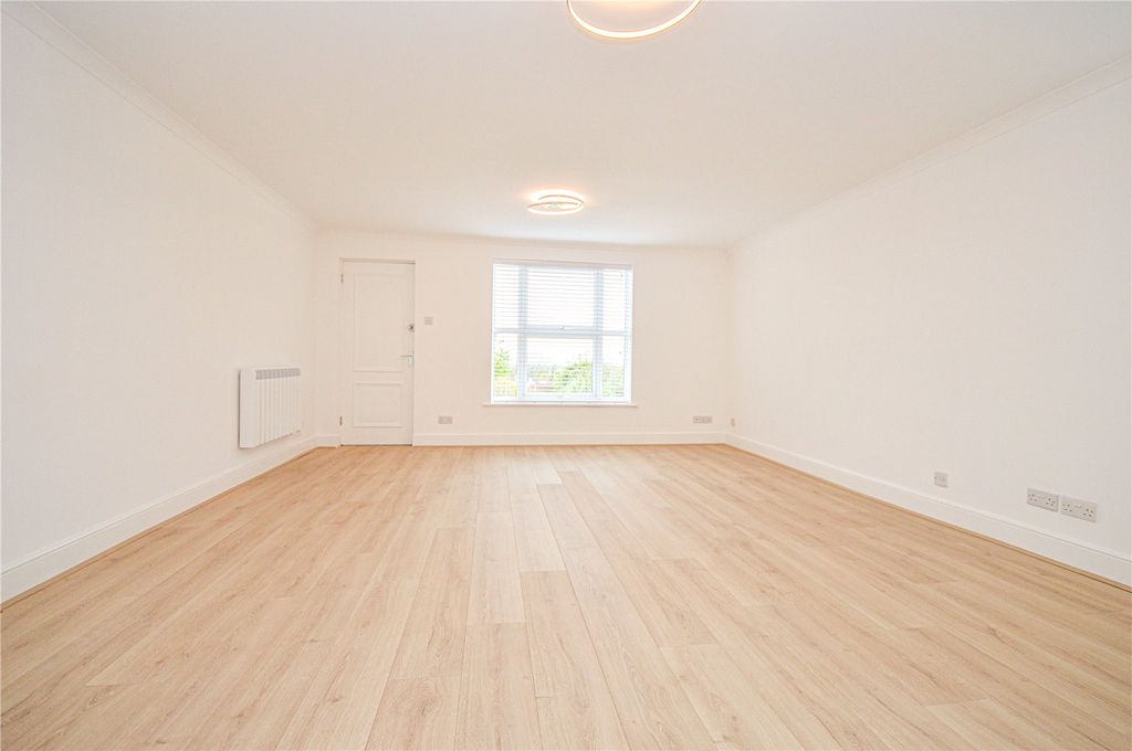 Property photo 3 of 8 Reception Room