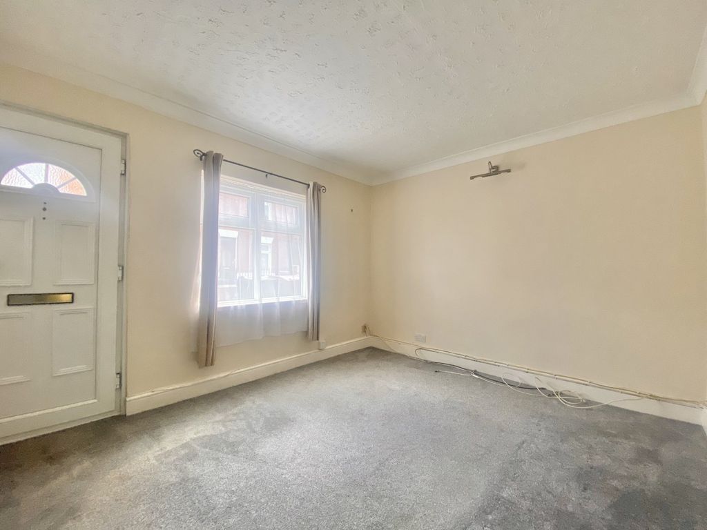 Property photo 3 of 10 Recep