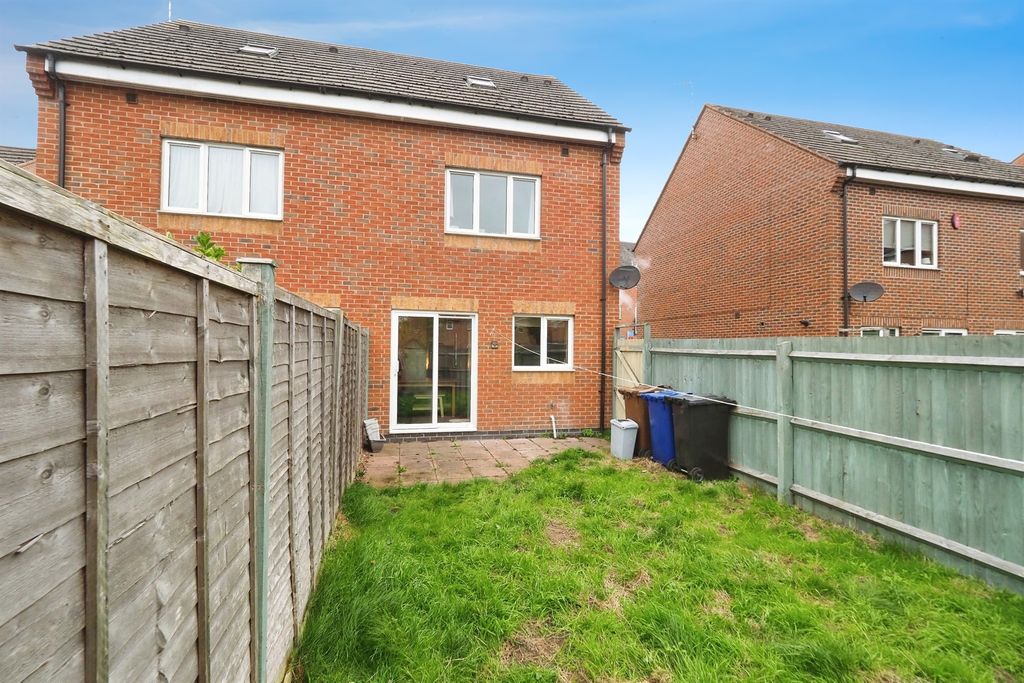 Property photo 3 of 17