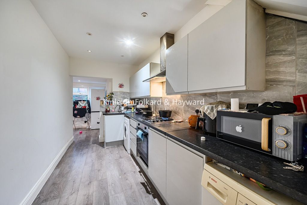 Property photo 3 of 9 Picture No. 12