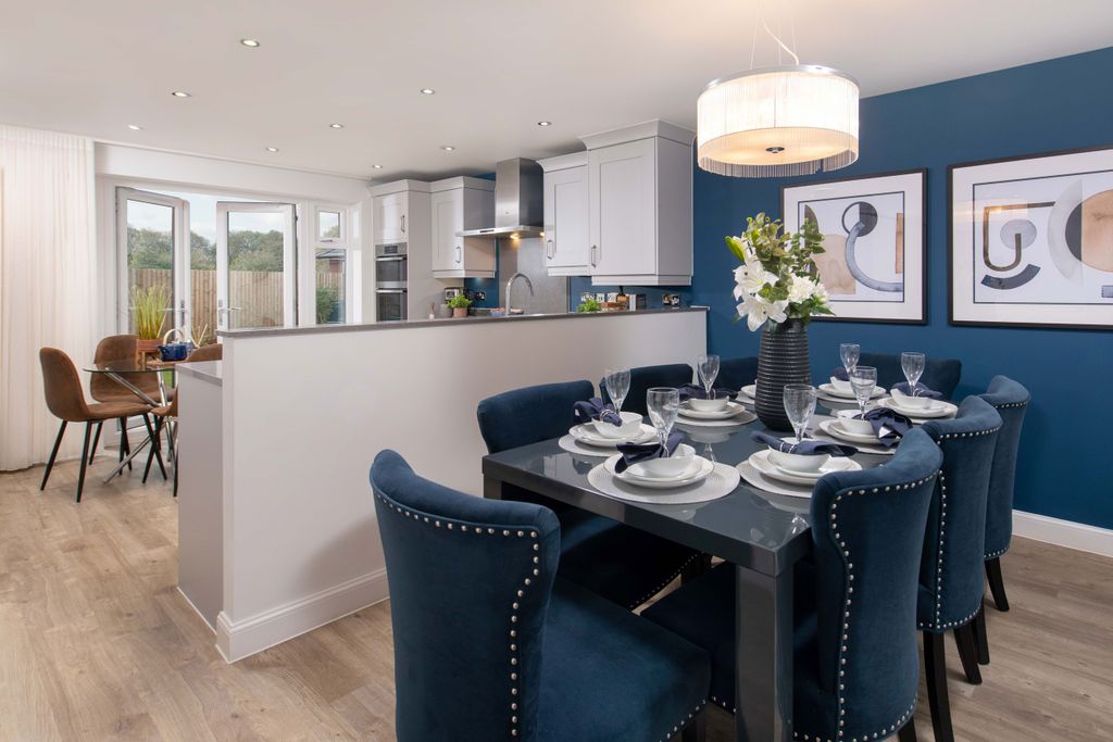 Property photo 2 of 9 Thoresby Vale Avondale Dining