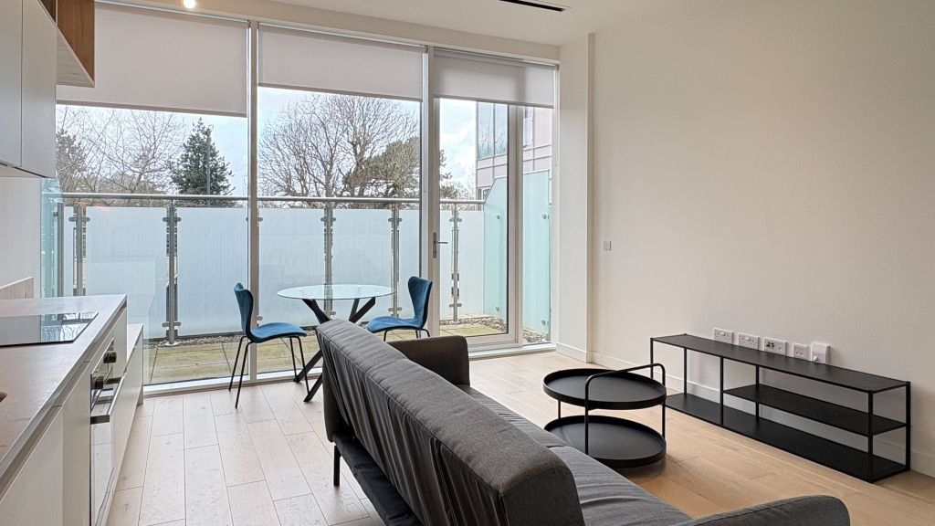 Property photo 1 of 19 Living Room