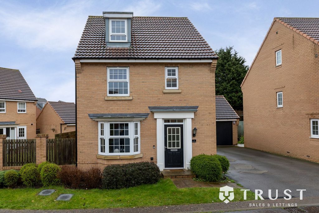 Property photo 1 of 39