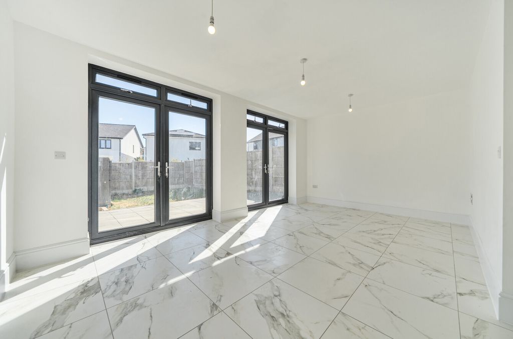 Property photo 2 of 25 1502473-21-6A7c3c...