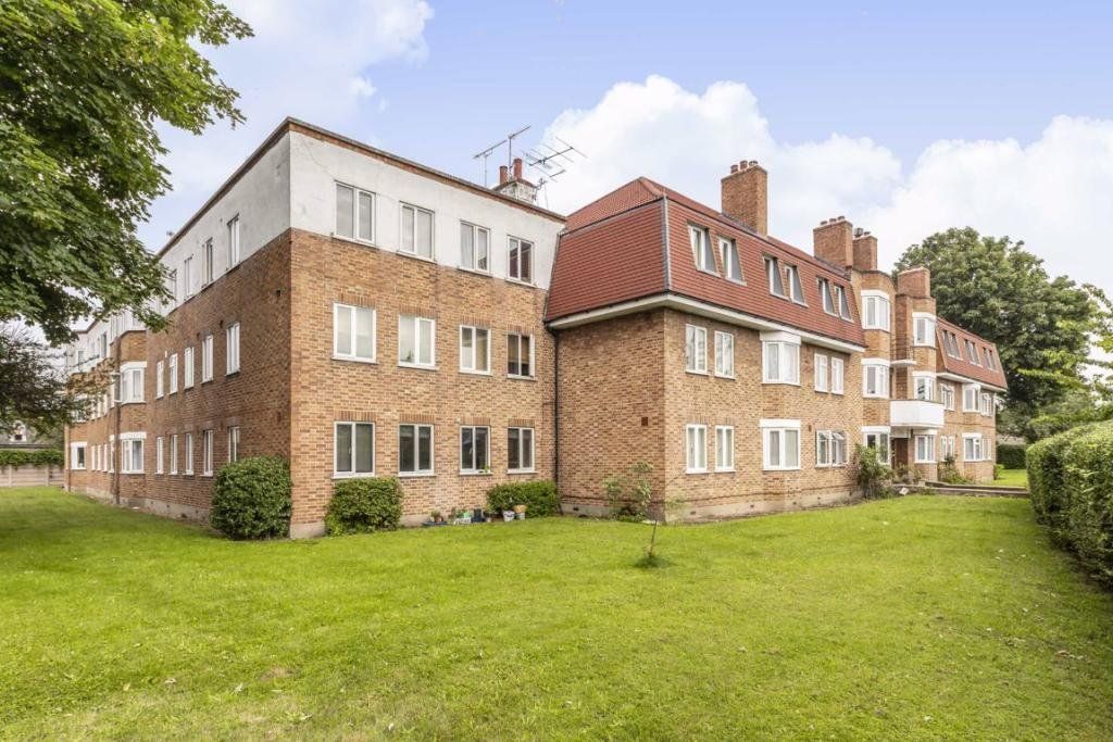 Property photo 2 of 11