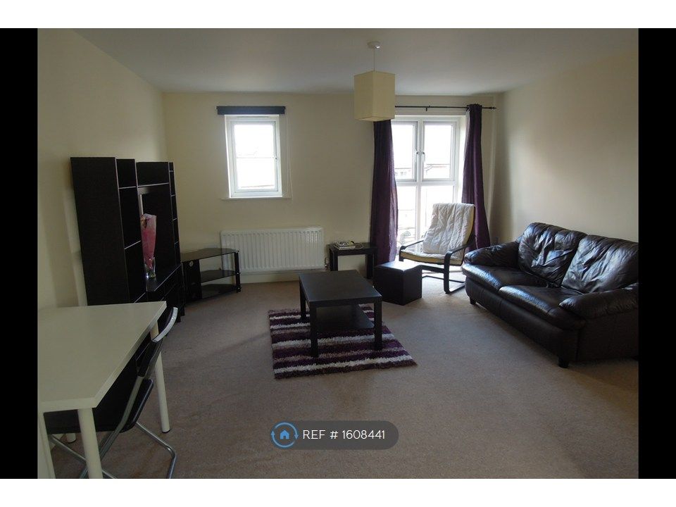 Property photo 2 of 14 Living Room 4.1m x 4.2m