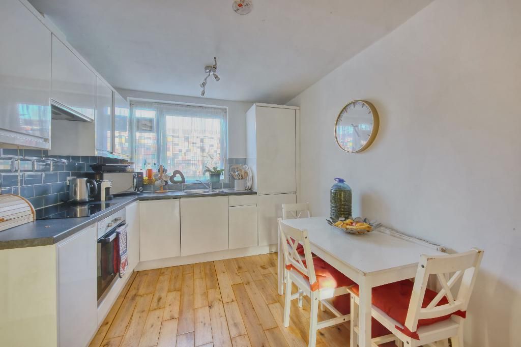 Property photo 3 of 11 Photo 3