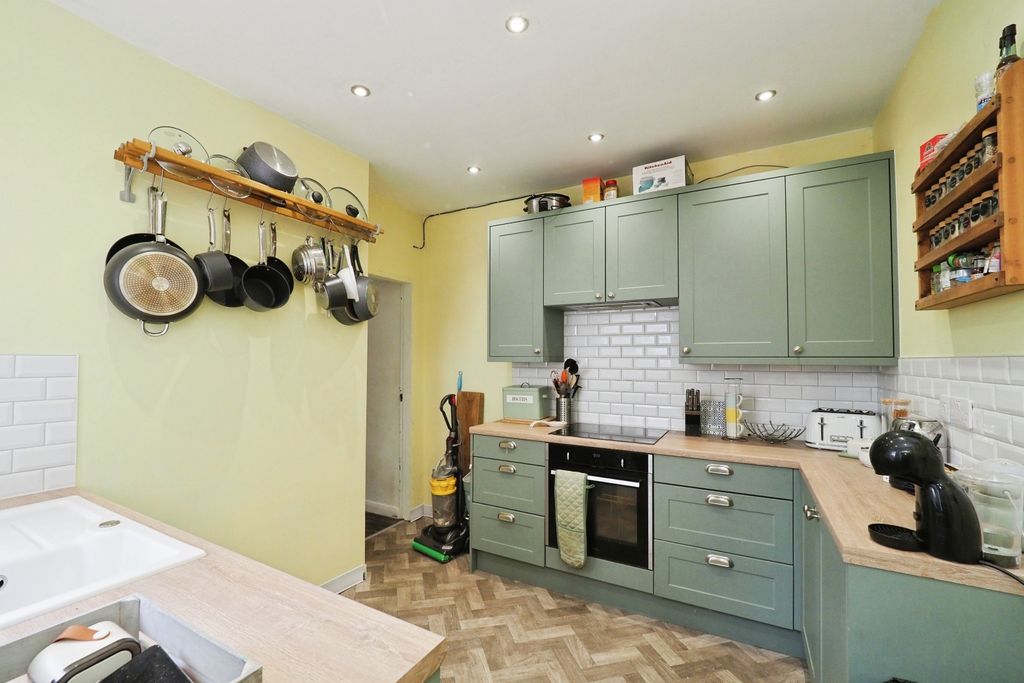 Property photo 3 of 20 Img_2501