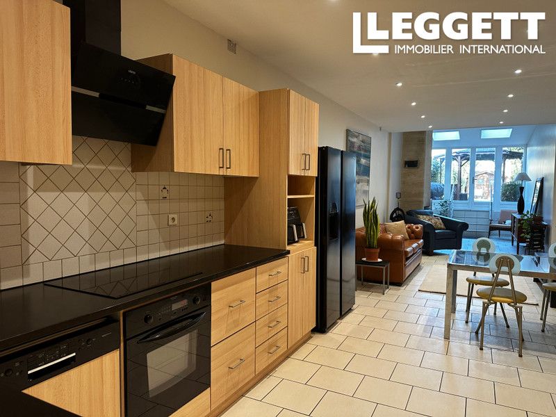 Property photo 3 of 10