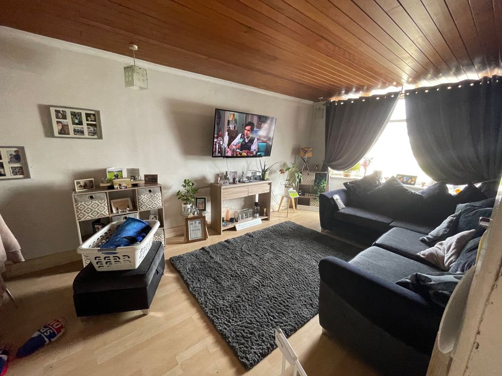 Property photo 2 of 9 Img_4889