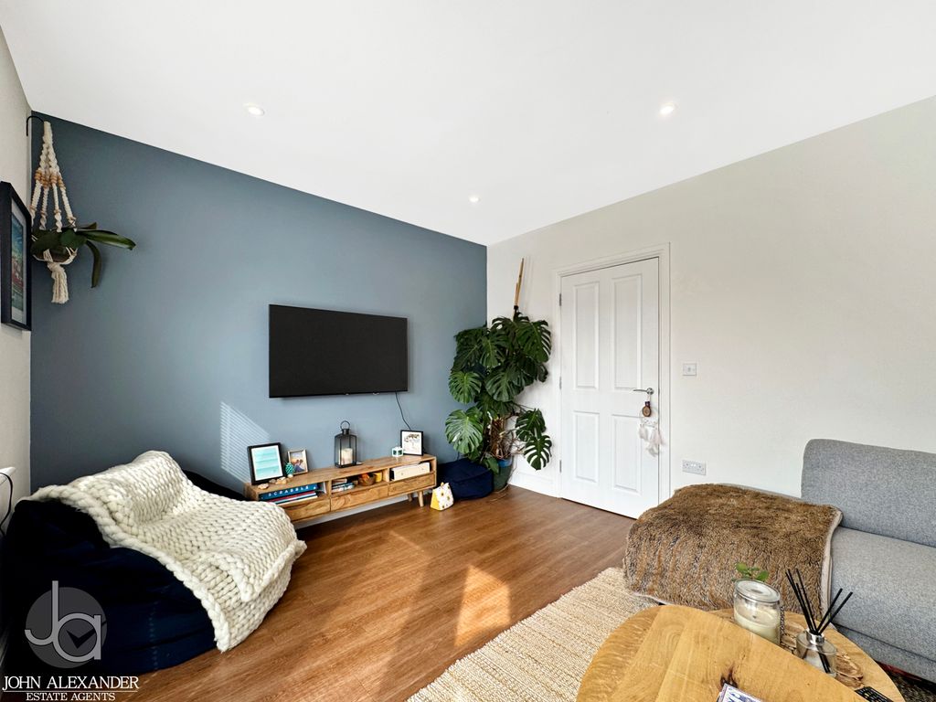 Property photo 2 of 20 20260323_101738734_0.5