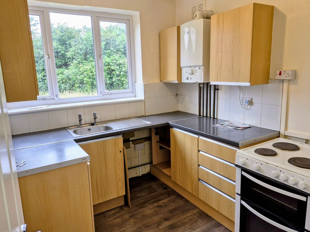 Property photo 3 of 8