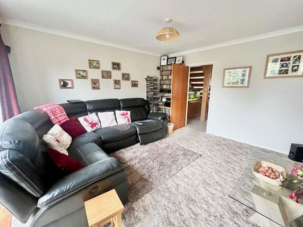 Property photo 3 of 18