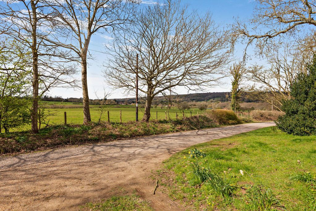 Property photo 2 of 48 Photo 31