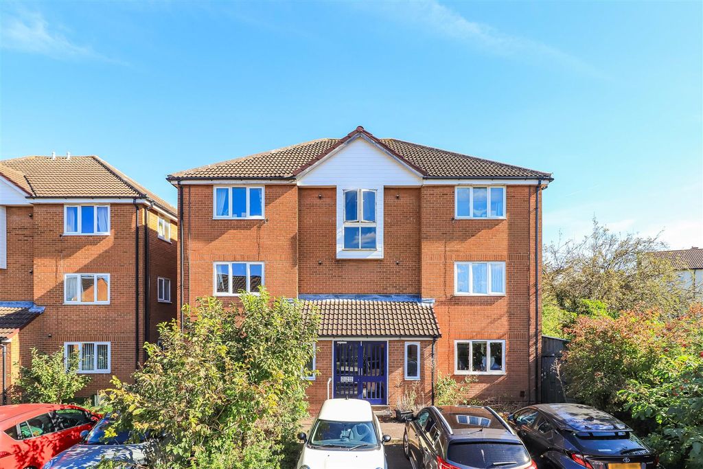 Property photo 1 of 14 Img (16).Jpg