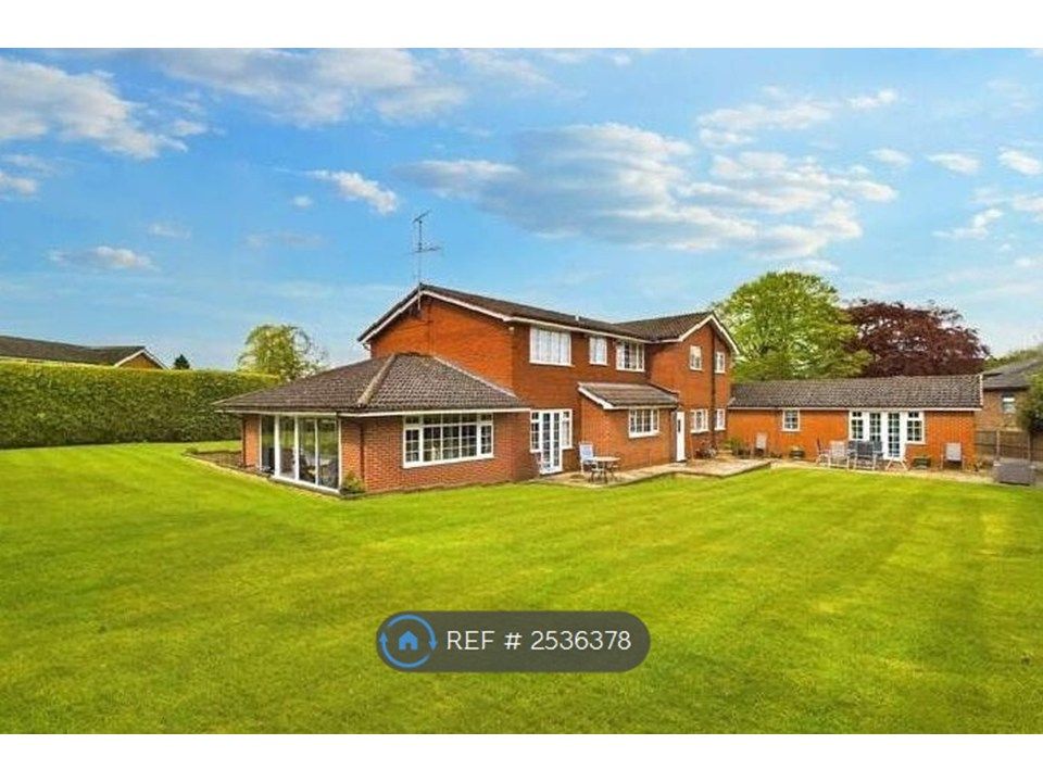 Property photo 2 of 10