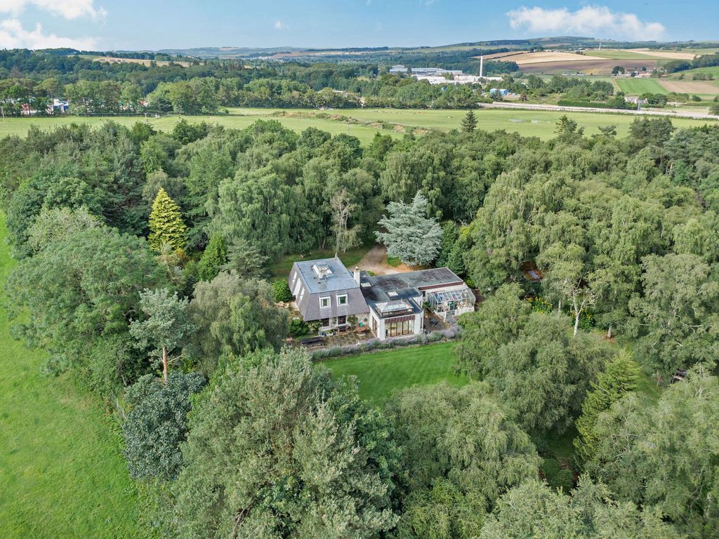 Property photo 1 of 25 Picture No. 64