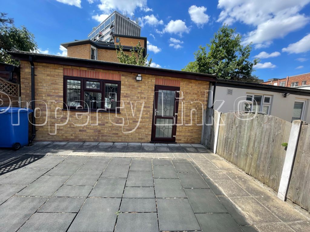 Property photo 2 of 41