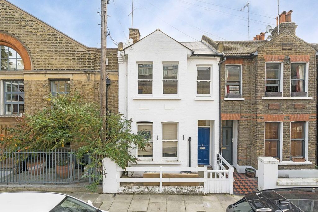 Property photo 1 of 6