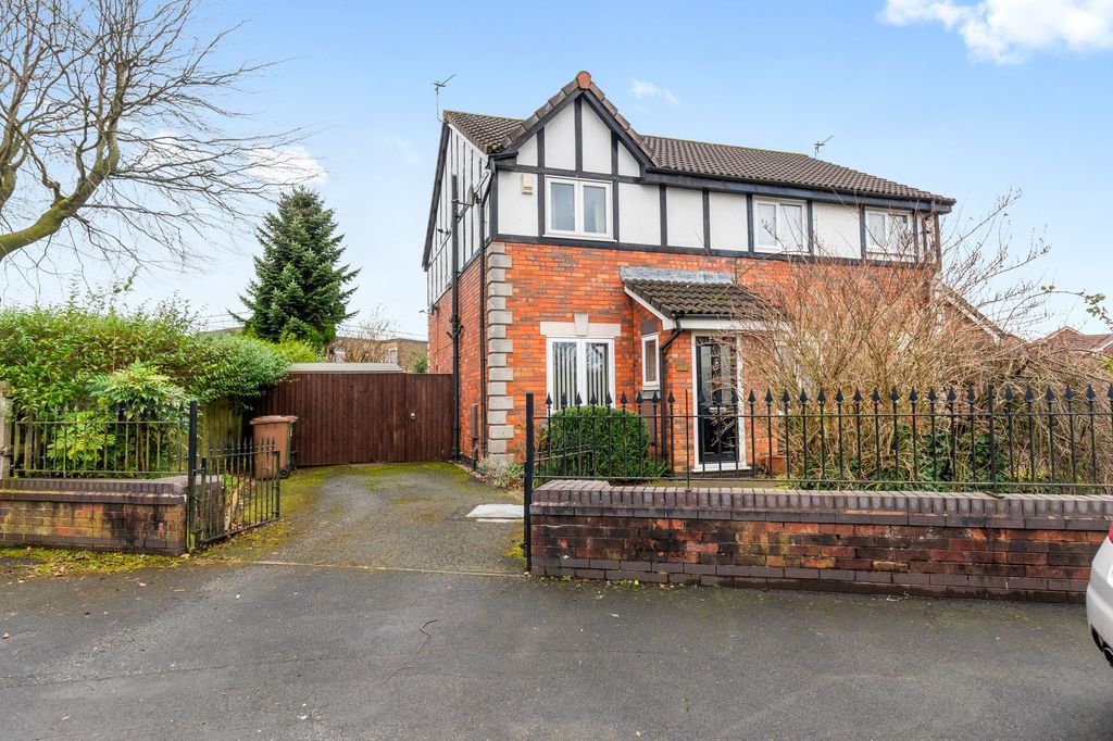 Property photo 1 of 17