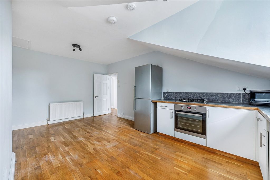 Property photo 2 of 7 Picture No. 04