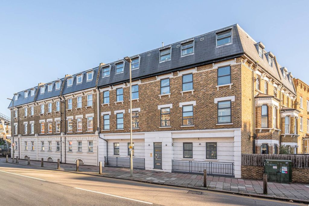 Property photo 2 of 10