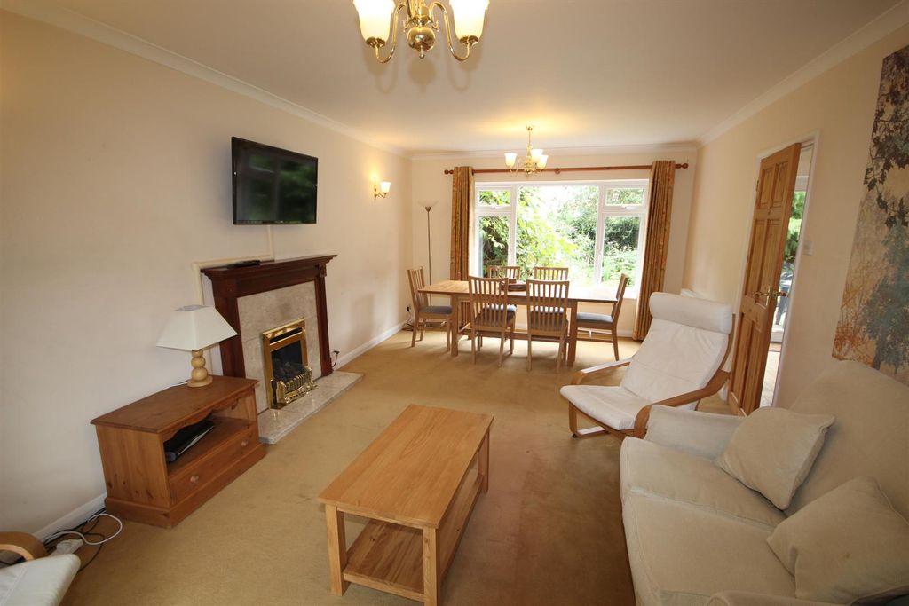 Property photo 3 of 20