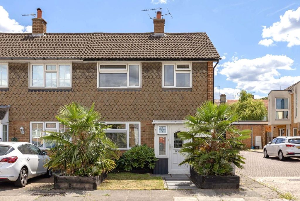 Property photo 1 of 11