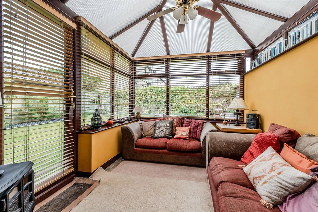 Property photo 3 of 16 Garden Room