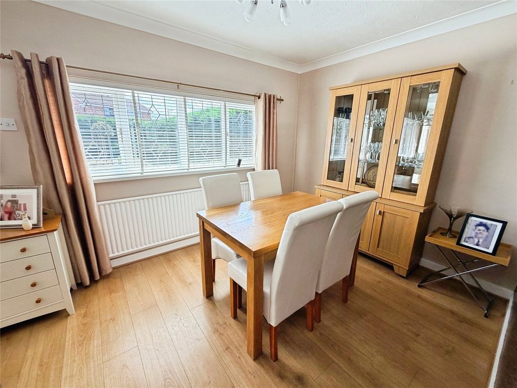 Property photo 3 of 24 Dining Room