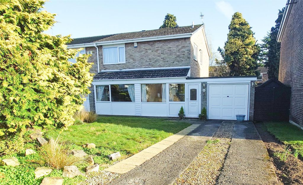 Property photo 1 of 17 Front