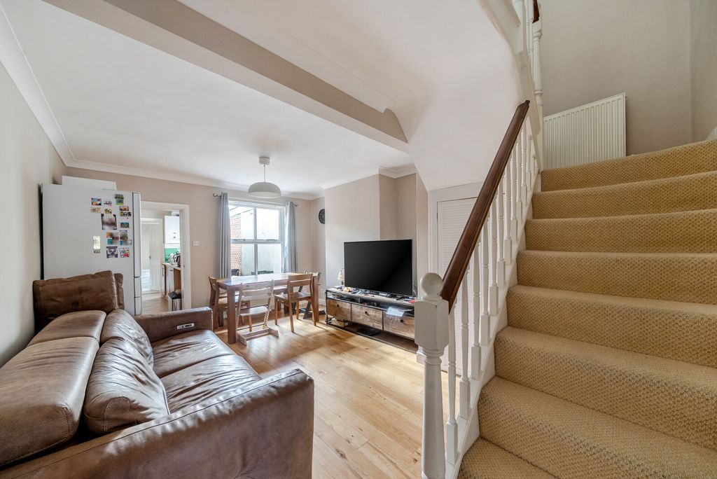 Property photo 2 of 16 Sitting Room