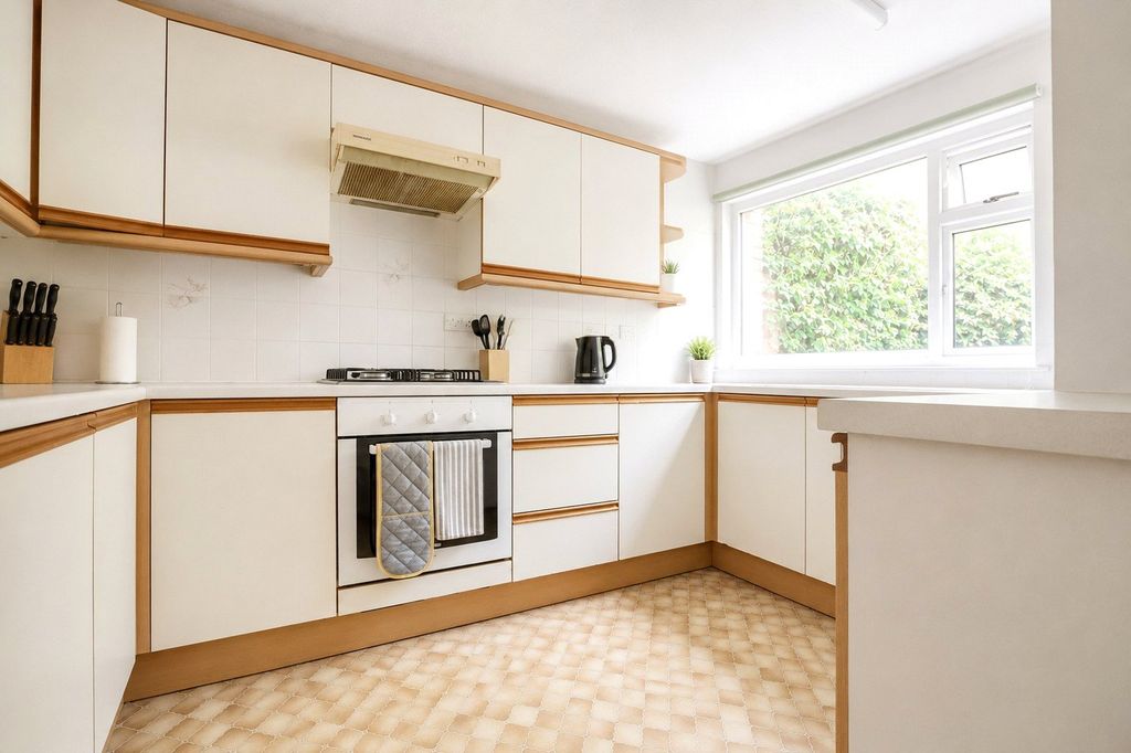 Property photo 2 of 10 2 - Picture No. 09