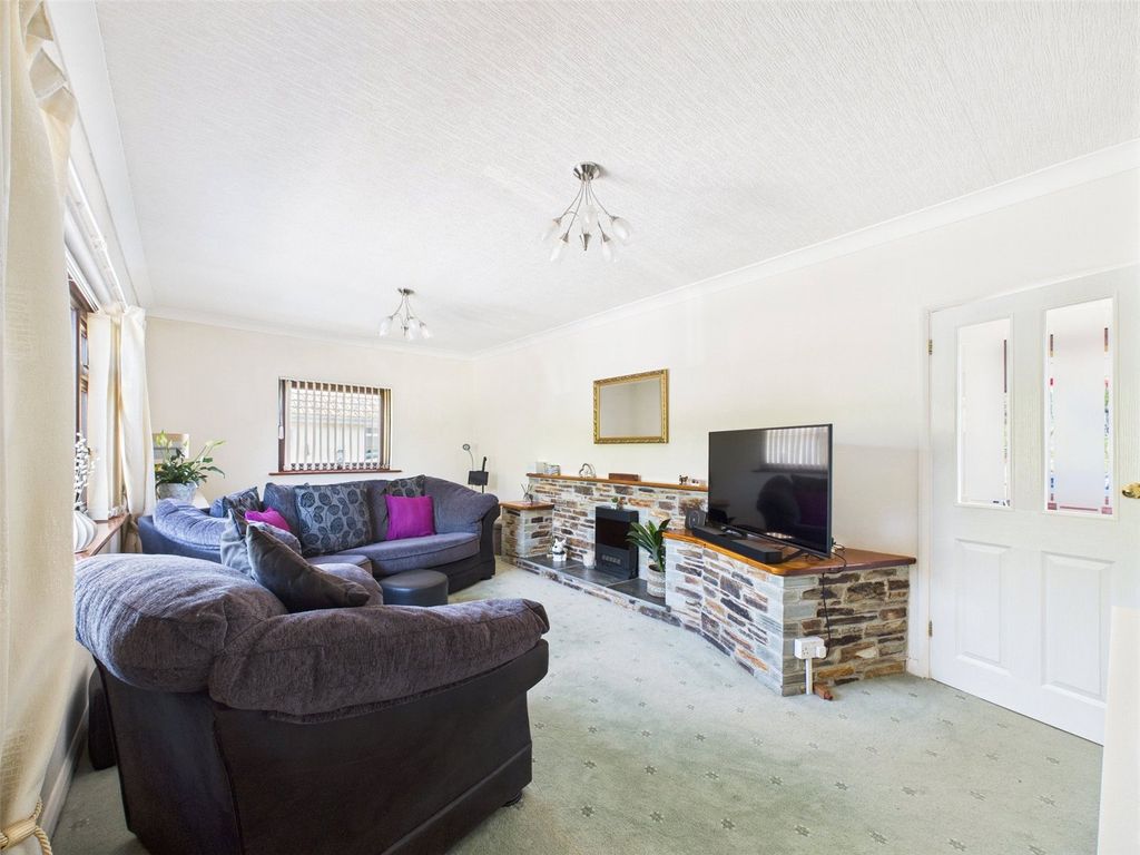 Property photo 3 of 19 Picture No. 27