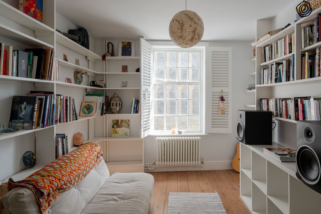 Property photo 3 of 27 311108 - Croft Road, Hastings Tn34 - High Res-04255.Jpg