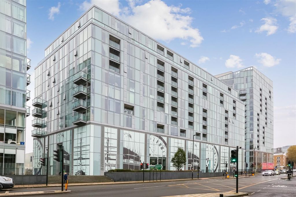 Property photo 1 of 9 External.Jpeg