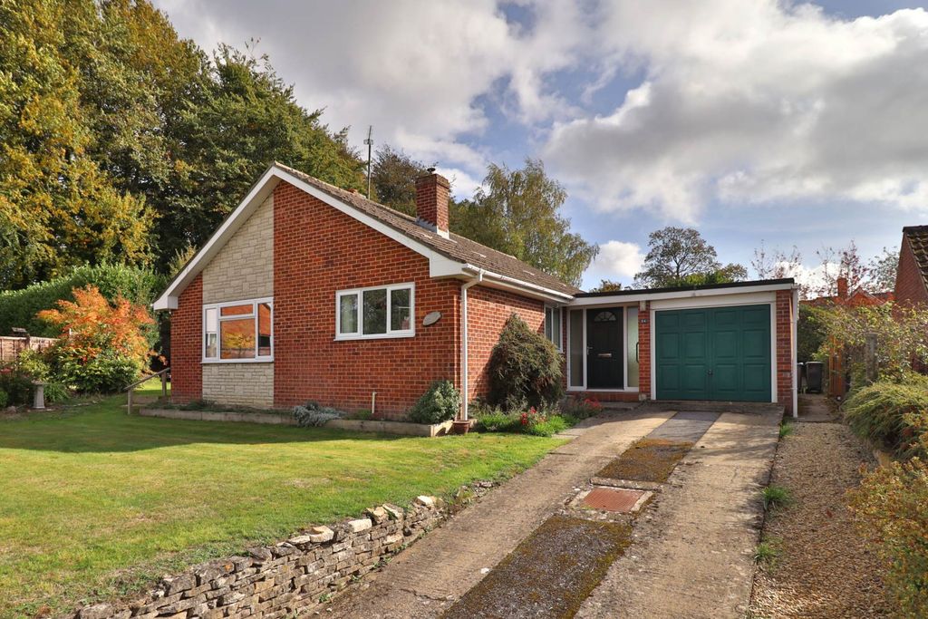 Property photo 2 of 12