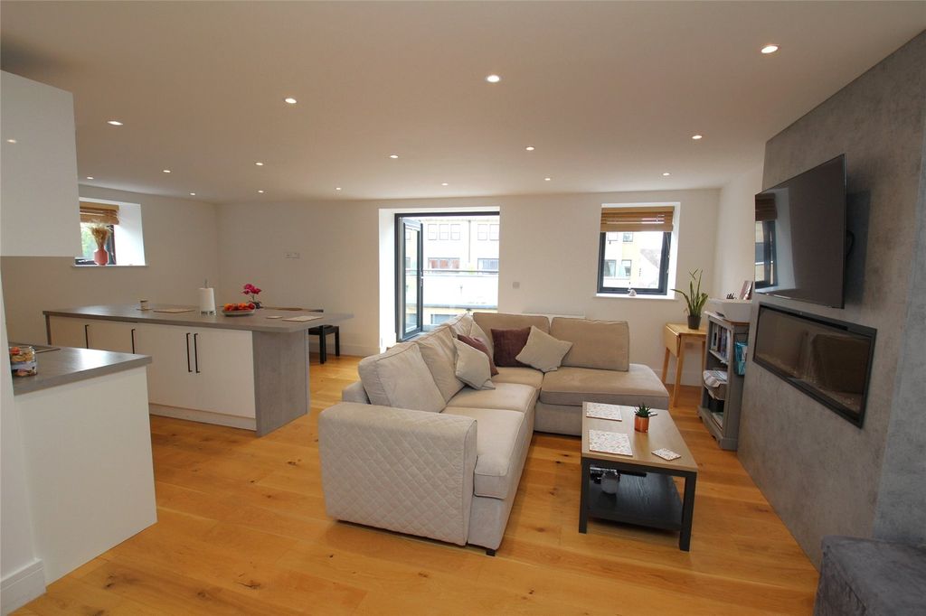 Property photo 2 of 15 Picture No. 07