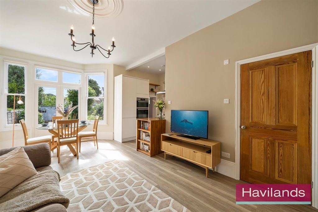 Property photo 2 of 12 Hoppers Road-9.Jpg