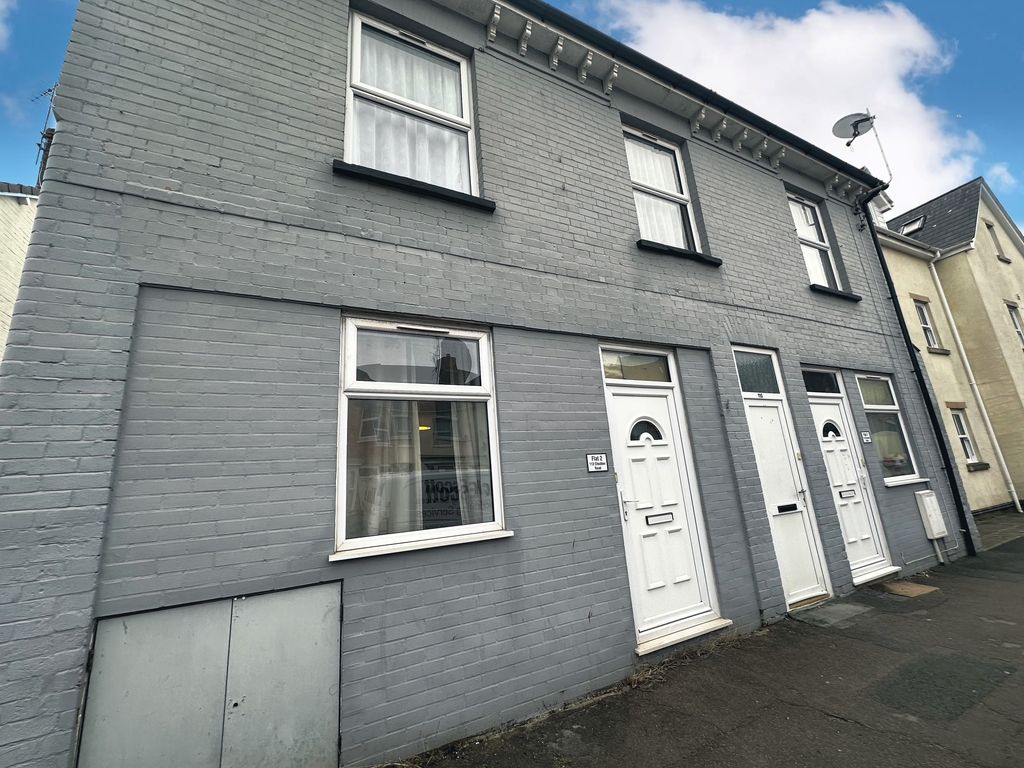 Property photo 1 of 6
