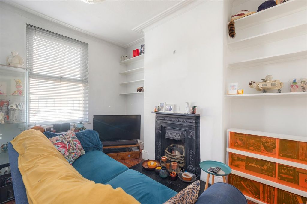 Property photo 2 of 17 Untitled (6 Of 10).Jpg