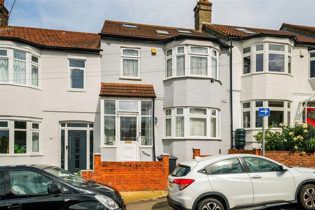 Property photo 1 of 27 74 Tower Hamlets Road-37.Jpg